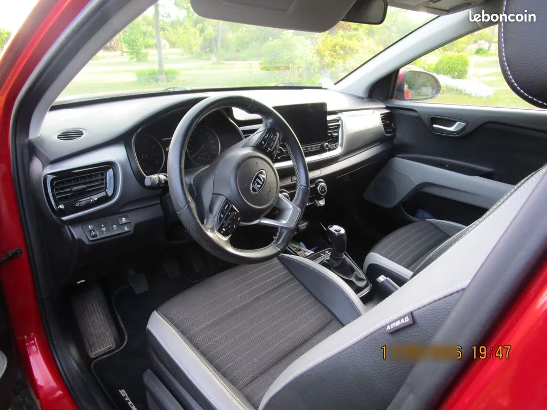 Kia Stonic 2020 photo 3