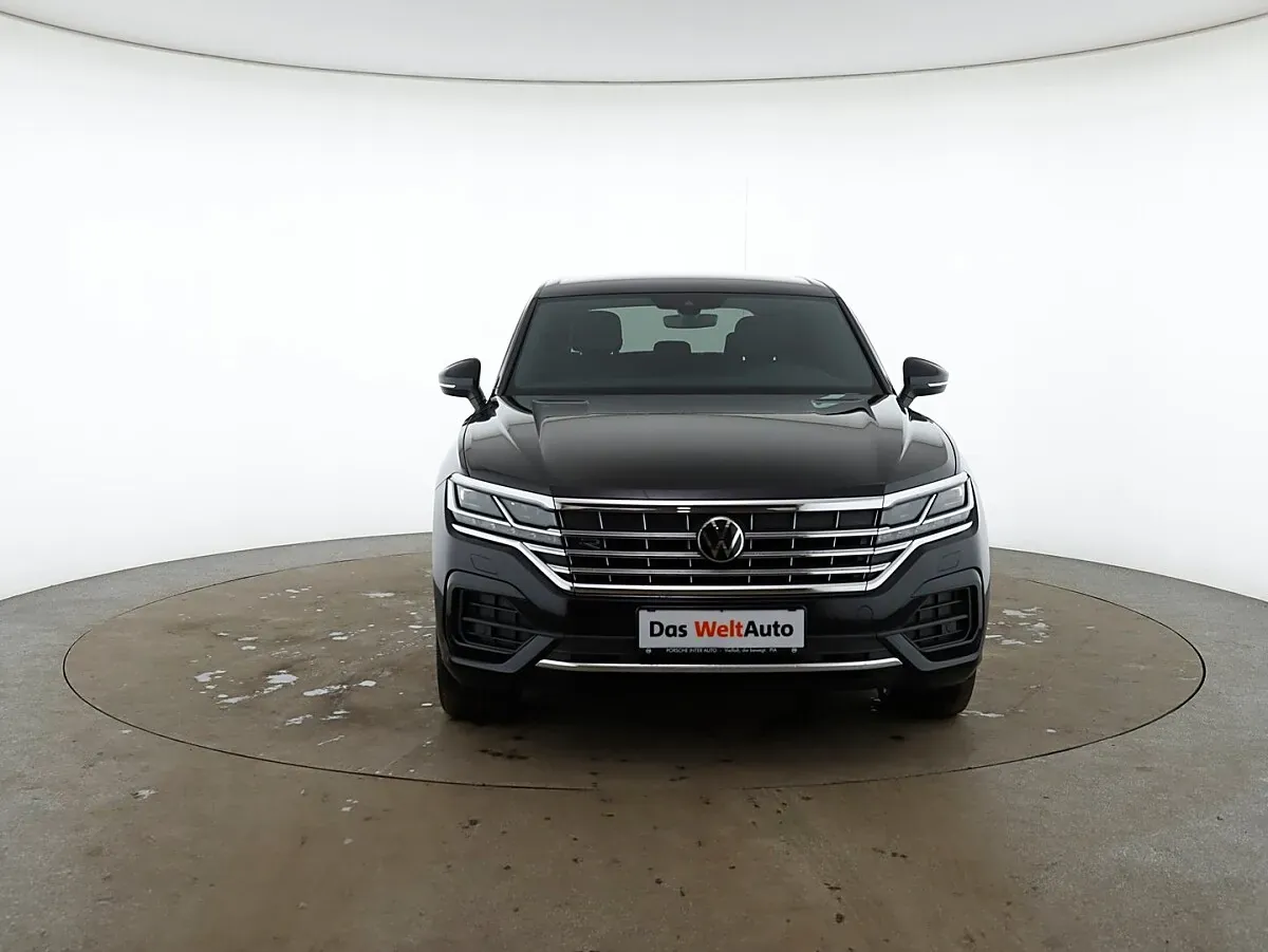 Volkswagen Touareg 2021 photo 3