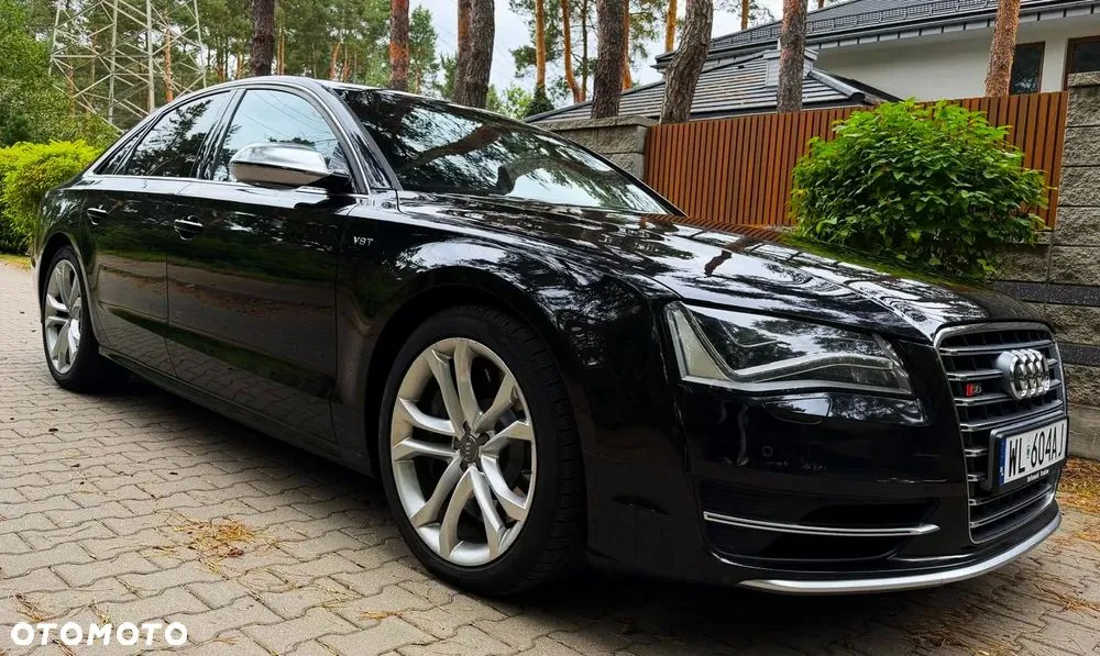 Audi S8 2013 photo 3