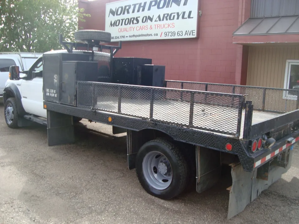 Ford F-550 2007 photo 2