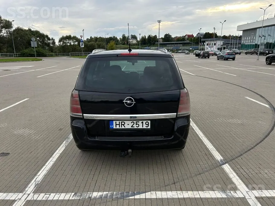 Opel Zafira 2007 photo 4