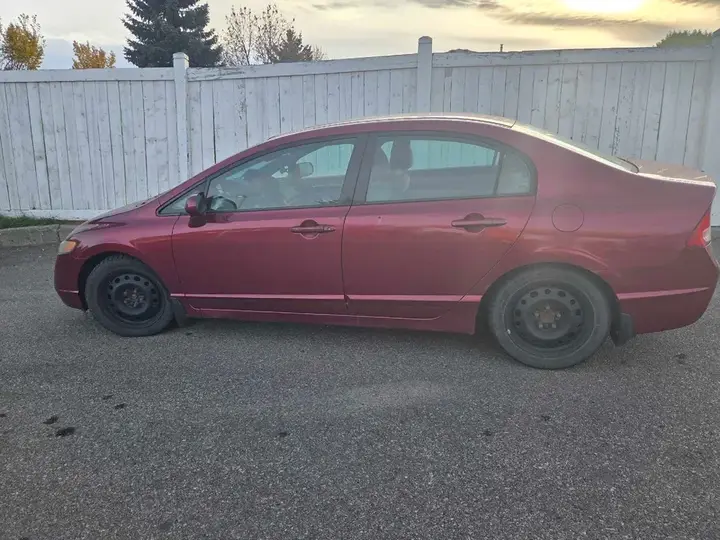 Honda Civic 2007 photo 2