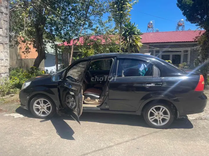Chevrolet Aveo 2014 photo 3