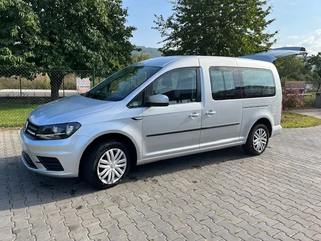 Volkswagen Caddy Maxi 2019 photo 2