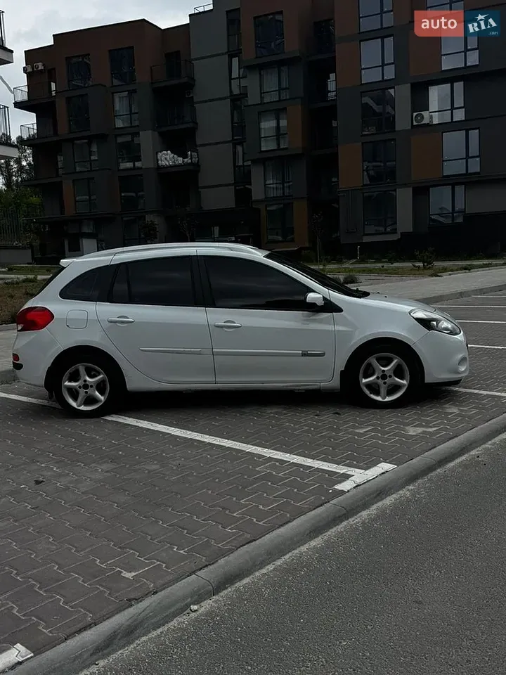 Renault Clio 2012 photo 5
