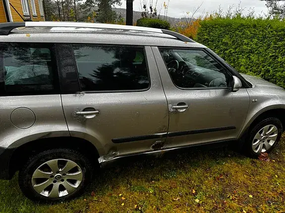 Skoda Yeti 2012 photo 4