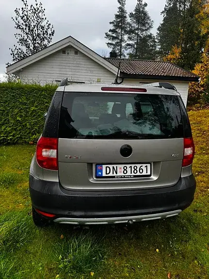 Skoda Yeti 2012 photo 2