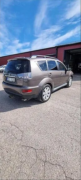 Mitsubishi Outlander 2012 photo 3