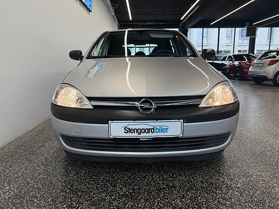 Opel Corsa 2003 photo 2