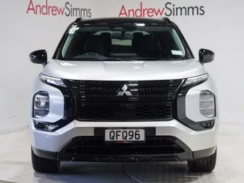 Mitsubishi Outlander 2023 photo 4
