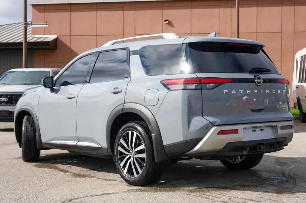 Nissan Pathfinder 2024 photo 5