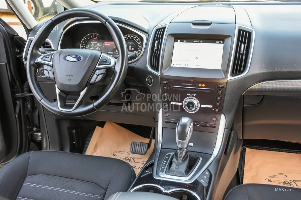 Ford Galaxy 2017 photo 3
