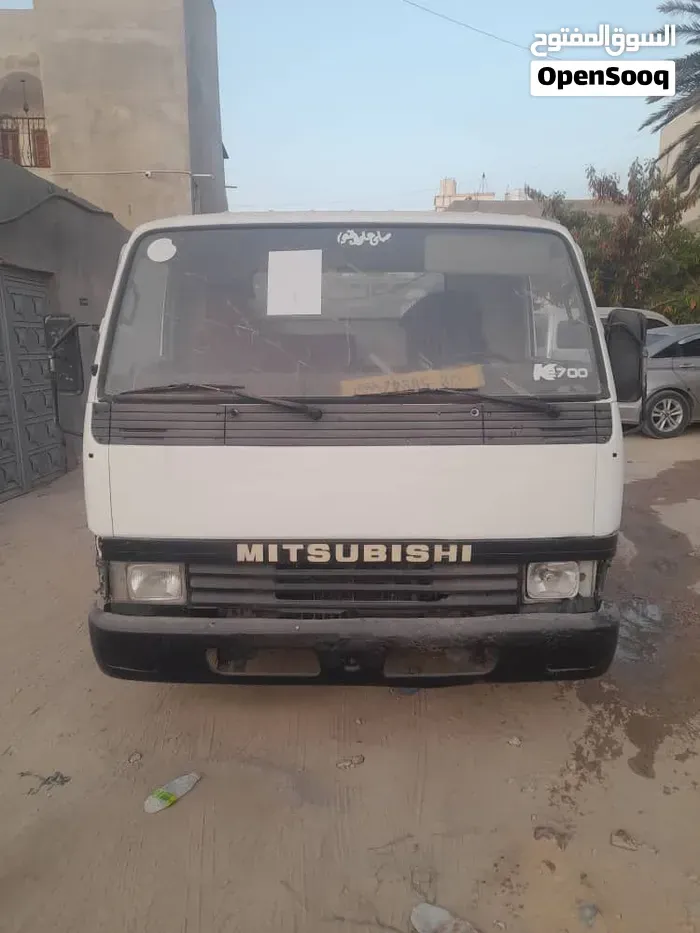 Mitsubishi Canter