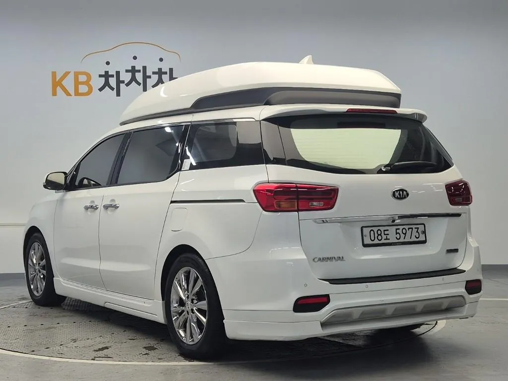 Kia Carnival 2019 photo 2