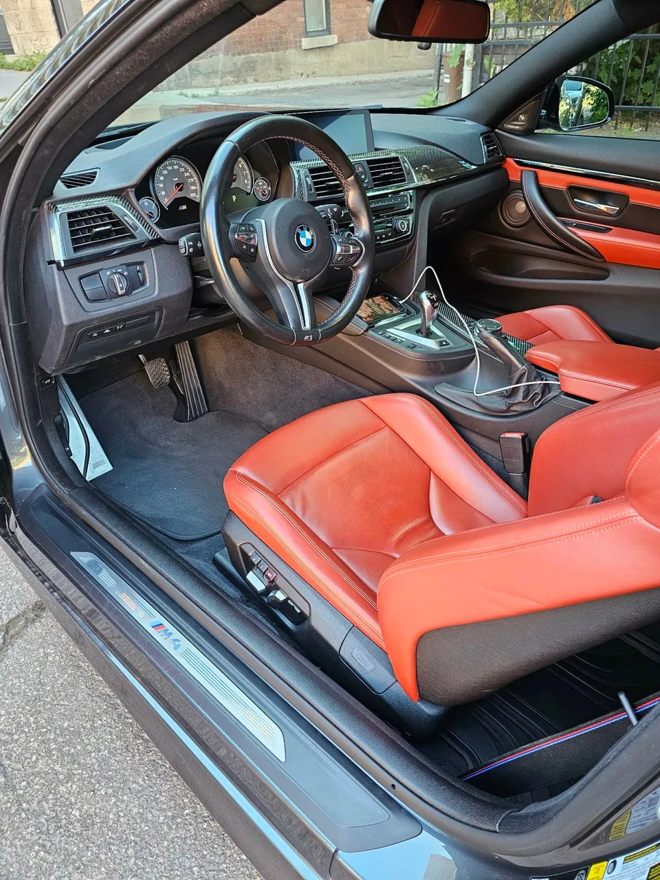 BMW M4 2016 photo 4