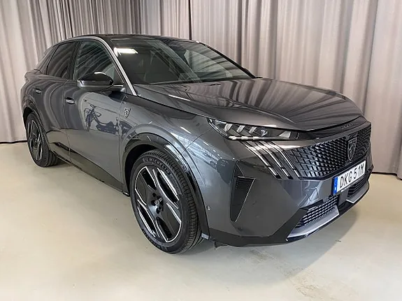 Peugeot E-3008