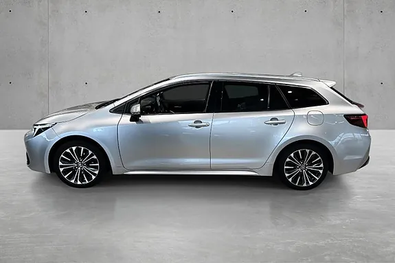 Toyota Corolla 2023 photo 2