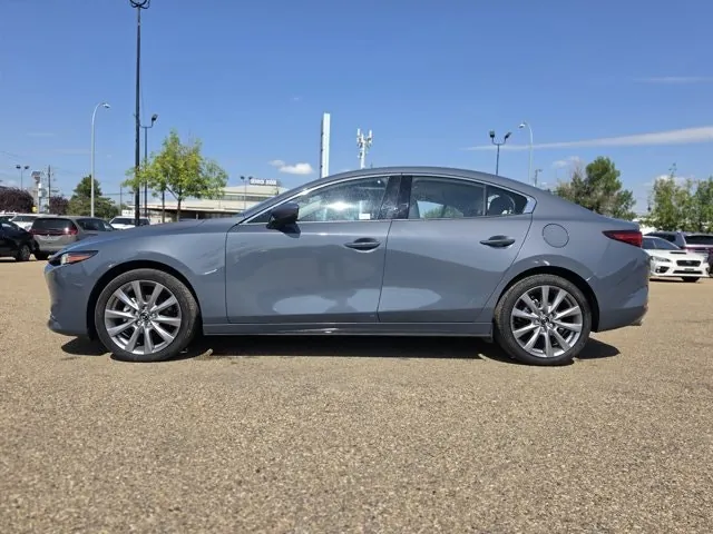 Mazda Mazda3 2025 photo 3