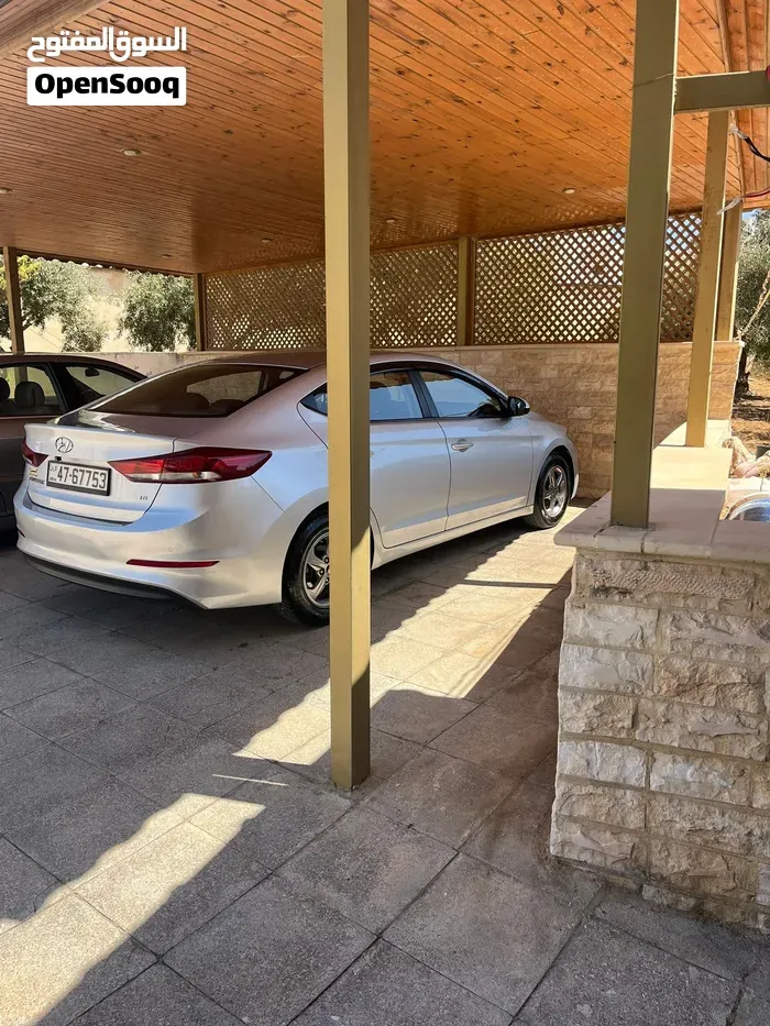 Hyundai Avante 2018 photo 4