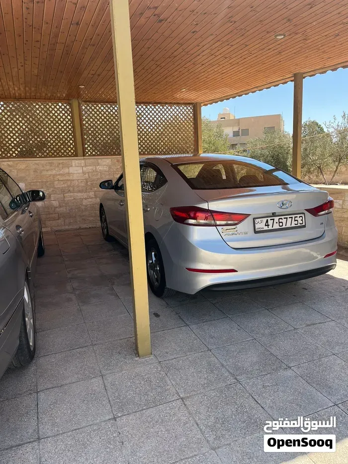 Hyundai Avante 2018 photo 2