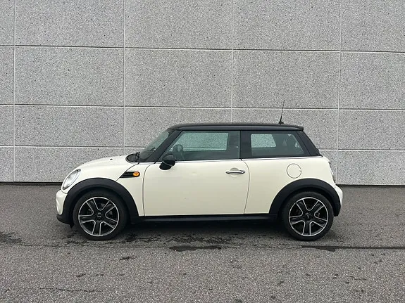 Mini Cooper 2011 photo 2