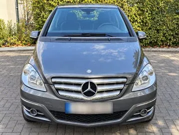 Mercedes-Benz B180I