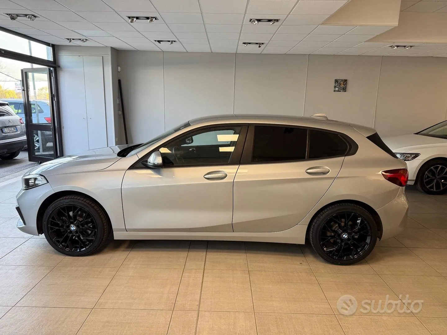 BMW 116D 2021 photo 2