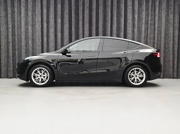Tesla Model Y 2023 photo 4