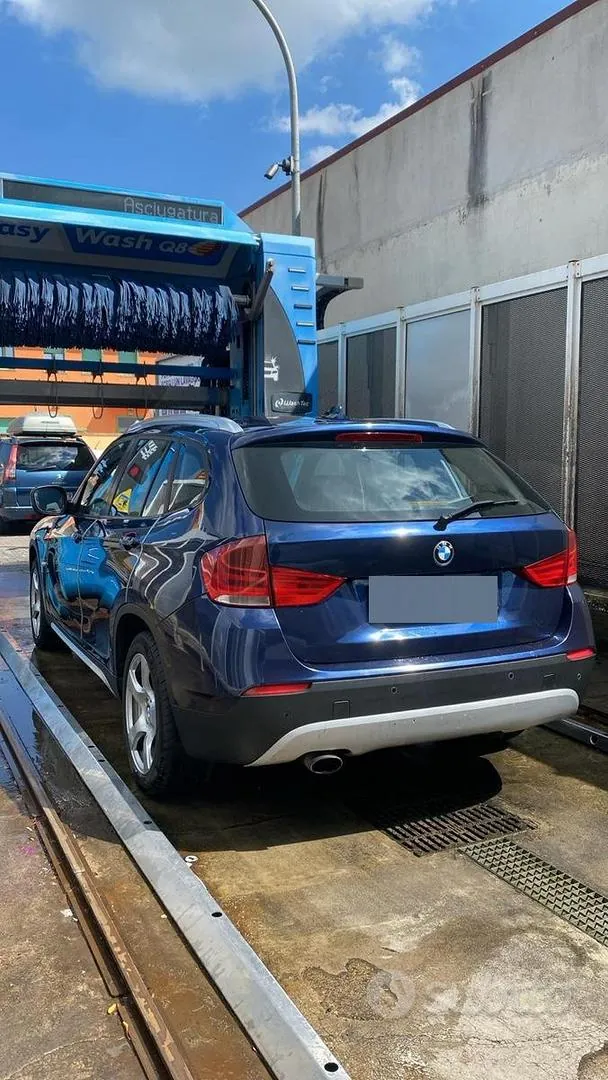 BMW X1 2011 photo 2