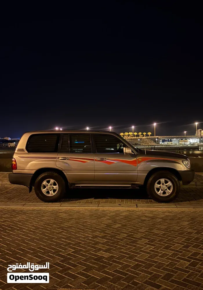 Toyota Land Cruiser 2001 photo 2