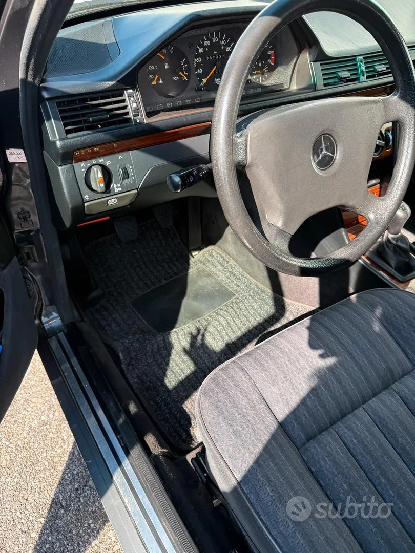 Mercedes-Benz 200 Te 1994 photo 3
