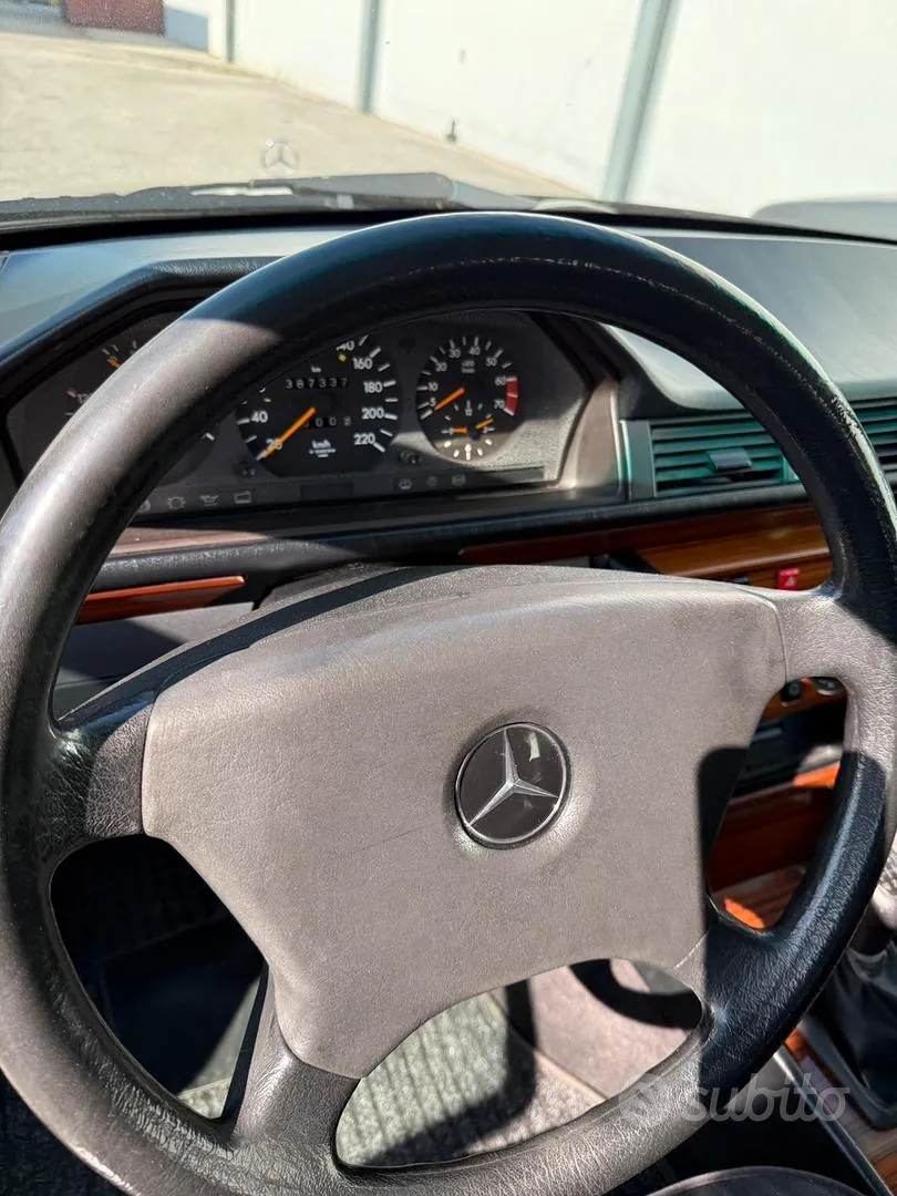 Mercedes-Benz 200 Te 1994 photo 4