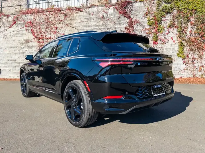 Chevrolet Equinox 2027 photo 3