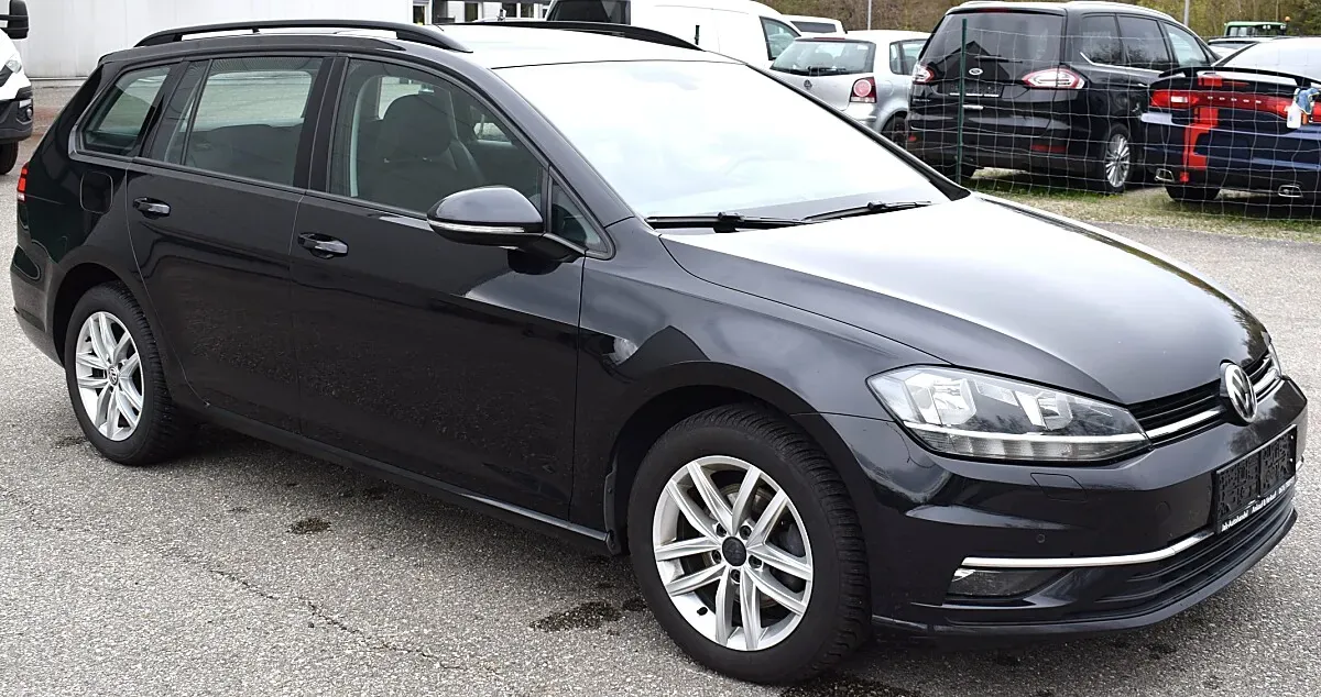 Volkswagen Golf 2018 photo 3