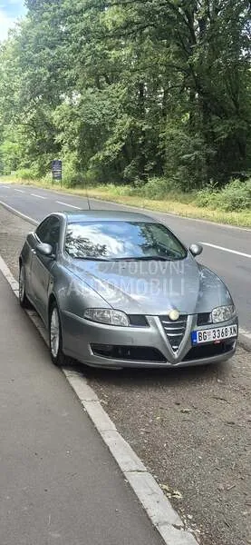 Alfa Romeo Gt 2004 photo 4