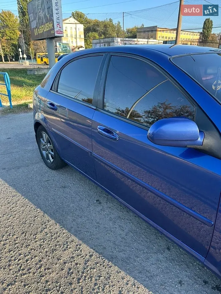 Chevrolet Lacetti 2005 photo 2