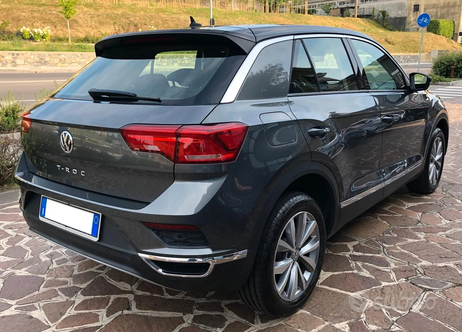 Volkswagen T-Roc 2020 photo 2