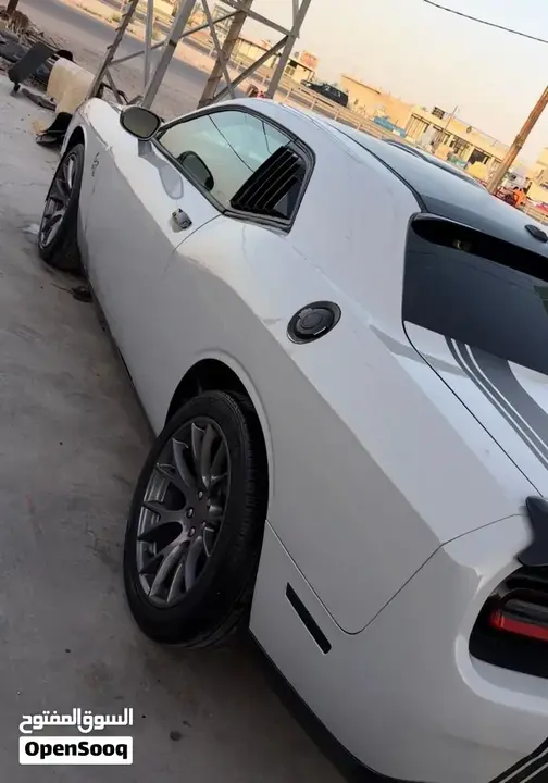 Dodge Challenger 2018 photo 3