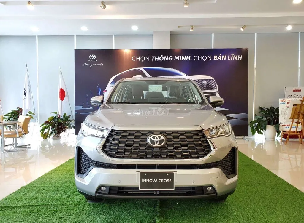 Toyota Innova Cross 2025 photo 3