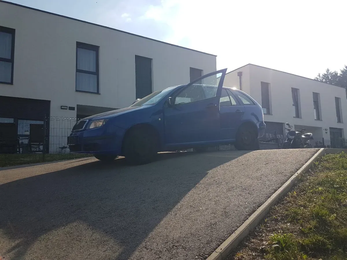 Skoda Fabia 2007 photo 3