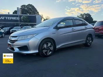 Honda Grace 2015 photo 4