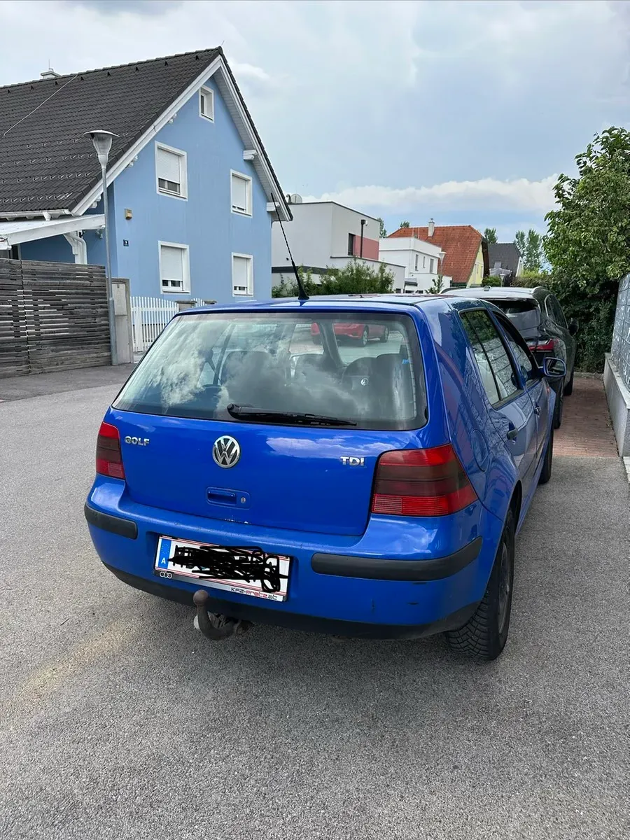 Volkswagen Golf 1998 photo 2