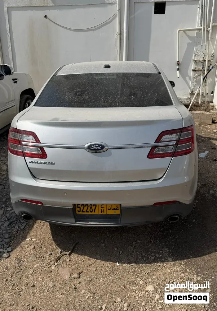 Ford Taurus 2015 photo 4