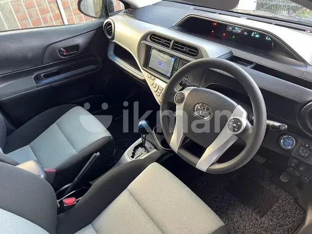Toyota Aqua 2014 photo 4