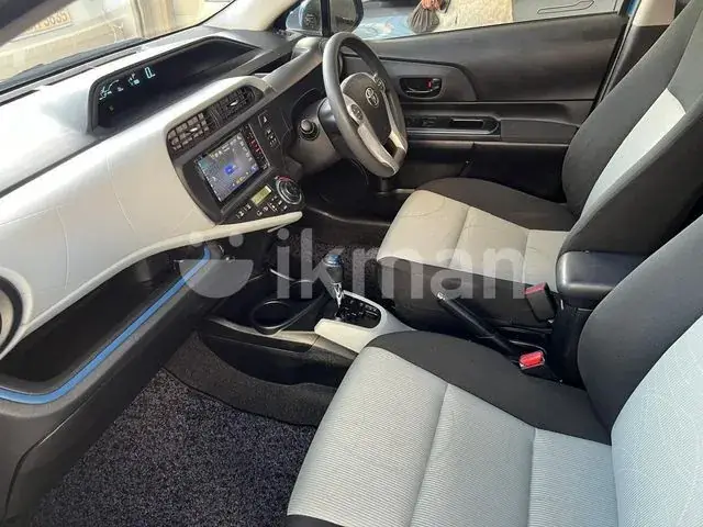 Toyota Aqua 2014 photo 2