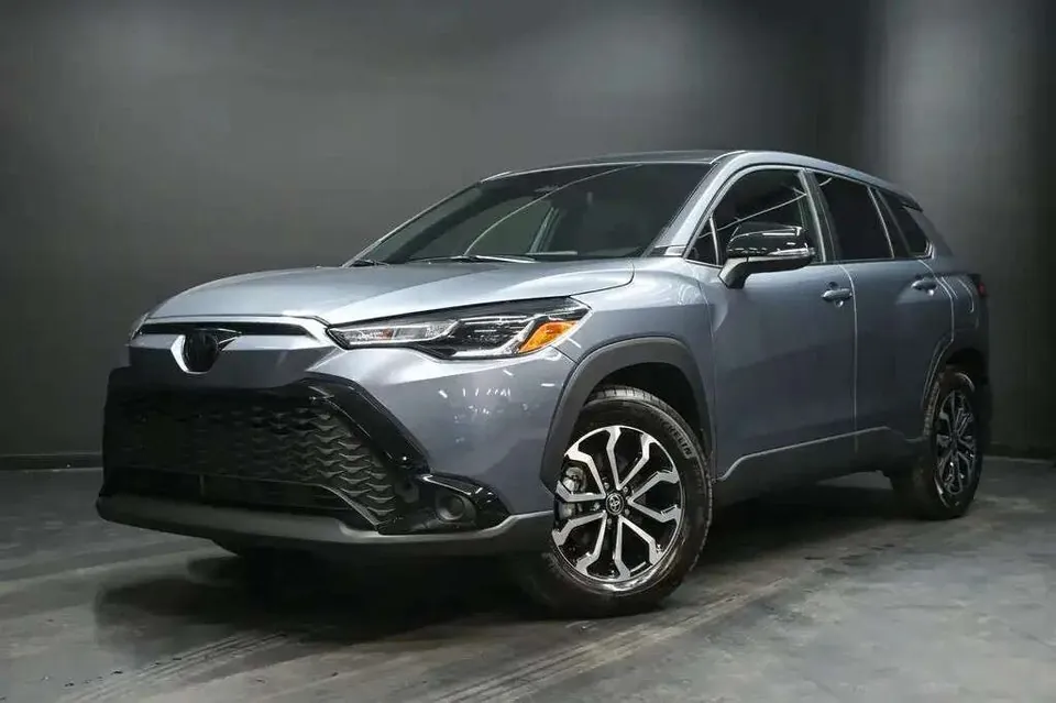 Toyota Corolla Cross 2025 photo 2