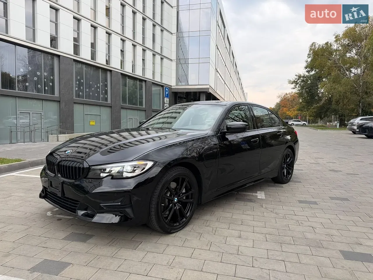 BMW 3 Series 2021 photo 5