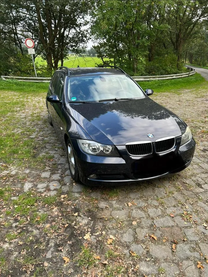 BMW 318I