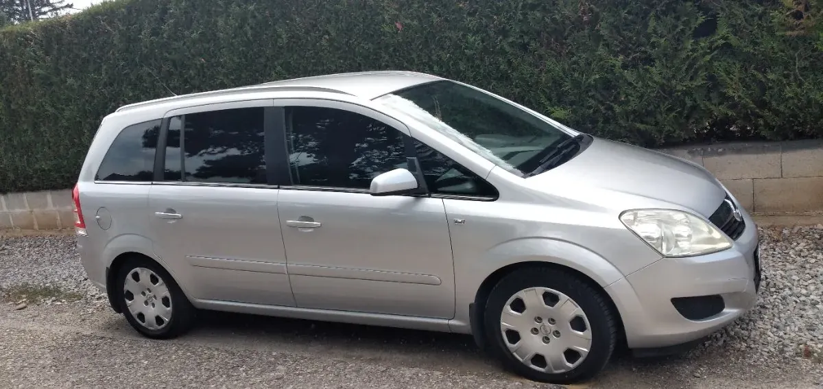 Opel Zafira 2008 photo 3