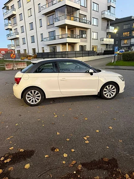 Audi A1 2011 photo 3